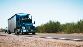 Fleet Management Platform Buying Guide: Features That Actually Matter for Small Fleets