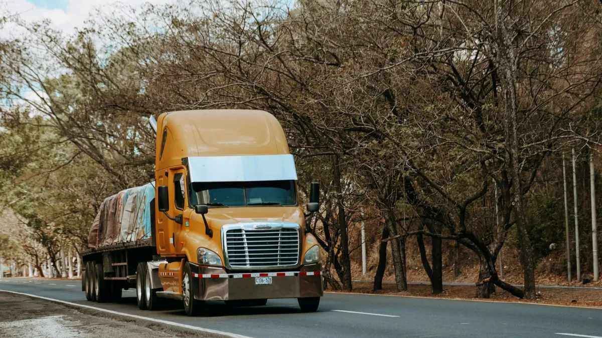 What to Look for in a Fleet Management Program for 5–15 Trucks